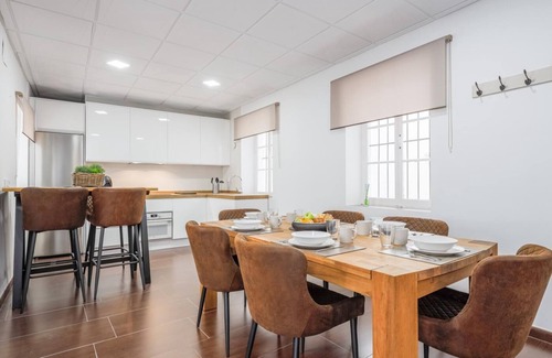 Old Town Apartment | GREAT DREAM APARTMENT ↑ QUALITIES 5 BED 2 BATHS