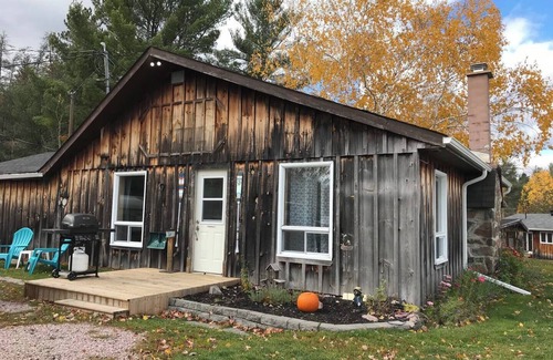 Alban Cabin | Great Escape Cabins: Cabin 2