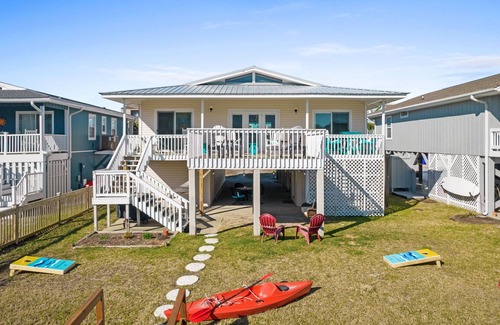 Ocean Isle Beach House | Great for Family and Rest! Newly updated 4BR Canal House, Short Walk to Beach!