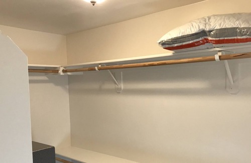 Stanislaus County House | Great for traveling nurses ! You will not be disappointed with your lodging .
