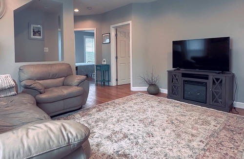 Manchester Apartment | Great for traveling professionals