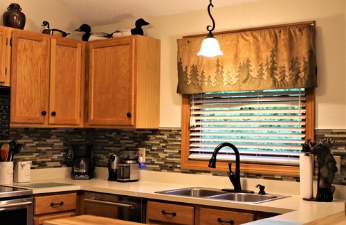 Lincoln House | GREAT GAME ROOM-A/C, POOLS, HOT TUB, 5BEDROOMS 11 BEDS 3+BATHS nALSOPROP#3482134