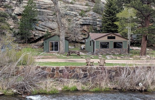 Drake Cabin | Great Getaway on the Big Thompson very near Estes & Rocky Mt. Nat'l Park