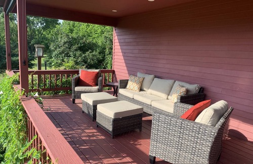 Clarendon House | Great House in Heart of Green Mountains - close to Killington, Pico and Okemo