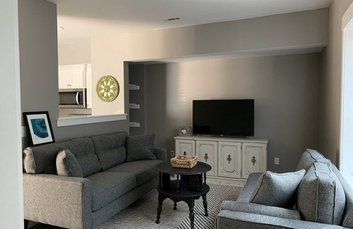 Siloam Springs House | Great Location-2 Queen Bedroom+Twin Loft Sleeps 5