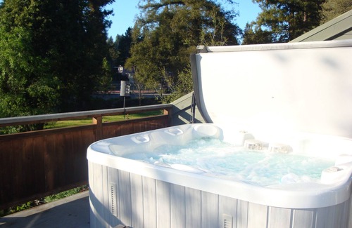 Guerneville House | GREAT LOCATION Private+Spacious-2block to Town/River/Beach+SPA+Tennis/Kid Park