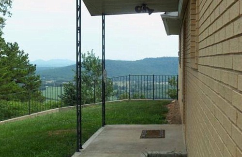 Harrison House | Great Location! Seclusion! Breathtaking Views! - Kids Under 6 Free Stay Free!