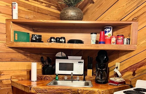 Fifty-Six Cabin | Great Oaks Cabins - Cabin 2.