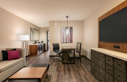 Berkeley Heights Hotel | Great Relaxing Overnight Stay! 2 Spacious Units, Indoor Pool, Free Breakfast!