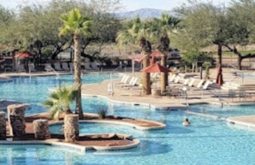 Peoria Apartment | Great Resort room sleeps 4, location is perfect for SuperBowl week