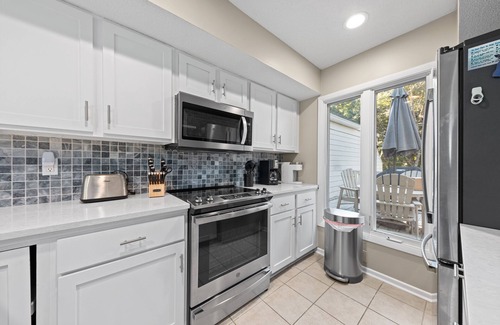 Spinnaker Beachhouses Villa | Great Spinnaker! Quiet Location w/Golf/Lagoon Views! Amenity Cards!