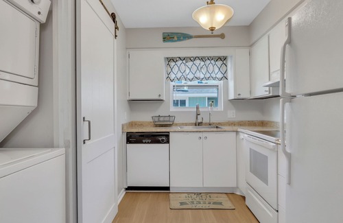 Tybee Island House | Great Tybee Stay with Heated Pool Access