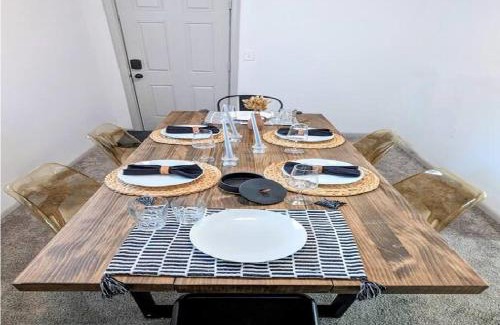 Stockade Historic District Apartment | Great Value in 253 Park Place