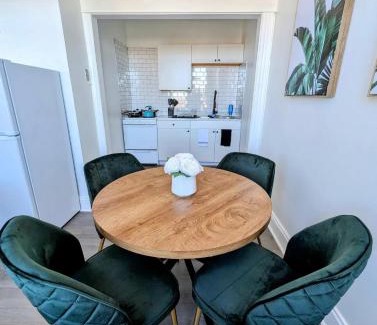 Seward Place Apartment | Great Value Unit in Union A11