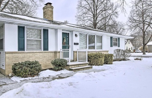 Green Bay House | Green Bay Home 3 Blocks to Lambeau Field!
