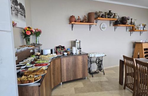 Mtsvane Kontskhi Hotel | Green Cape Tower