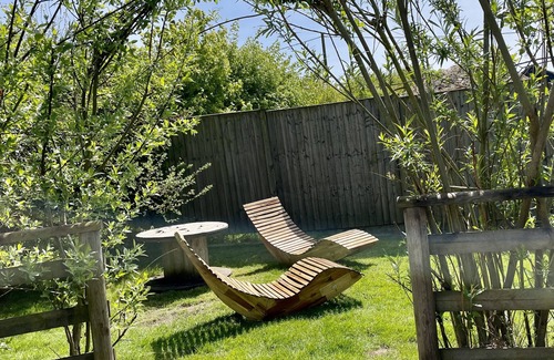 Brightlingsea Cottage | Green CargoPod - sleeps 2 adults only or 2 adults and 2 kids