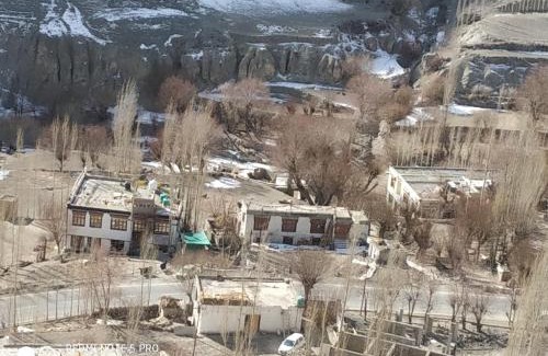 Tingmosgang House | Green Land Guest House Ladakh by LexStays