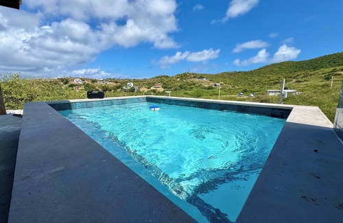 Culebra Apartment | Green Oasis & Pool - Culebra