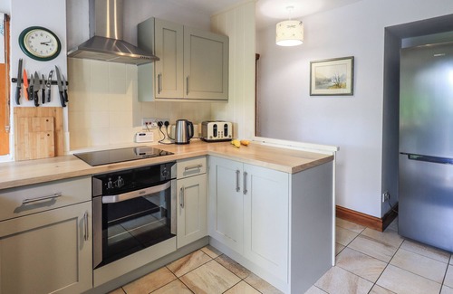 Crosthwaite Cottage | GREENBANK COTTAGE, pet friendly in Bowness-On-Windermere