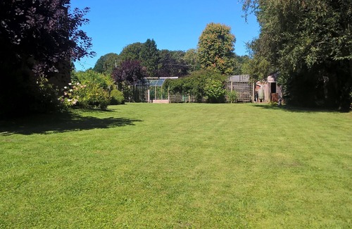 New Forest District Apartment | Greenbanks 2. Damerham Self Catering. The perfect getaway for just couples