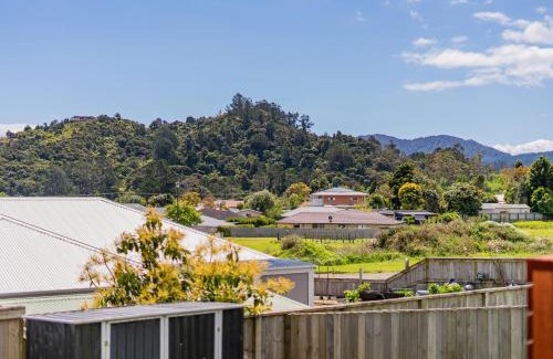 Coromandel House | Greenhills Charmer - Coromandel Town Holiday Home