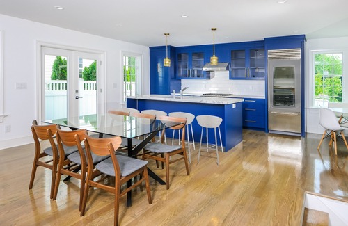 Greenwich House | Greenwich proper - 2 blocks from Downtown, New - Stylish, Fully loaded, Parking
