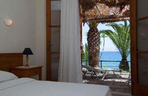 Petalidi Apartment | Grekis Beach Hotel and Apartments
