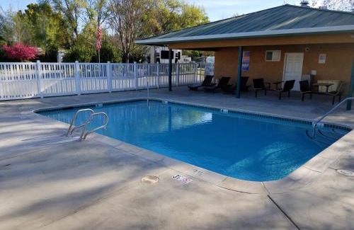 Gridley Hotel | Gridley Inn & RV Park