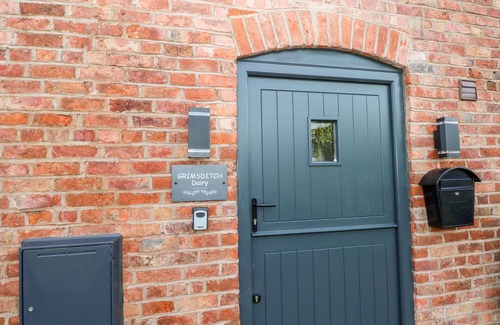 Mobberley Cottage | GRIMSDITCH DAIRY, family friendly, with a garden in Knutsford
