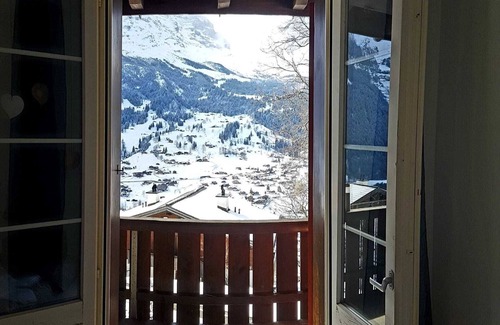 Grindelwald Ski Chalet | Grindelwald Eiger View
