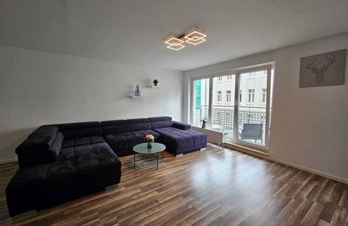 Altlindenau Apartment | Große Wohnung in Stadionnähe