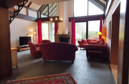 Sauerthal Villa | Großes Ferienhaus Sauerburgblick