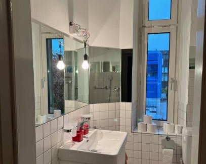 Solothurn House | Großes Gruppen Zimmer 2min von Hbf Solothurn