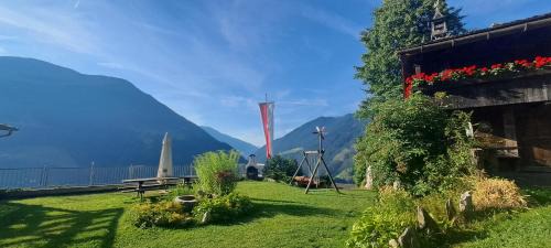 Valle Aurina Apartment | Großstahlhof Mountain & Panorama View