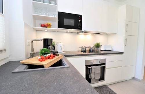 Neuhaus House | Großzügige Doppelhaushälfte mit Sauna nur Wenige Schritte zum Strand