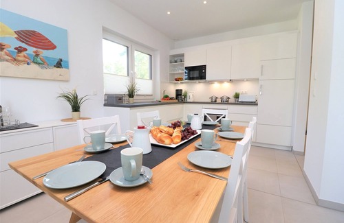 Neuhaus House | Großzügige Doppelhaushälfte mit Sauna nur Wenige Schritte zum Strand