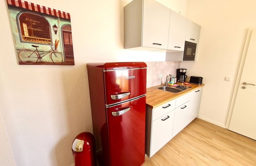 Gonsenheim House | Großzügige, Sonnige Ferienwohnung "burgunder" im Zentrum von Gonsenheim