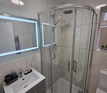Woodside Apartment | Ground floor Apartment