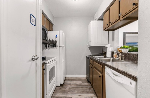Walden on Lake Conroe Condo | Ground Floor, Cozy & Sits on First Fairway, Pool