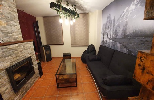 Cardano de Abajo Apartment | Ground floor apartment below Pico Espigüete