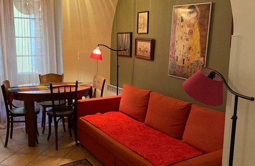 Hradcany Apartment | Ground floor Mala Strana apartment near Charles Bridge