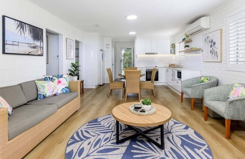 Bongaree Apartment | Ground Floor Unit with Spectacular Waterfront Views