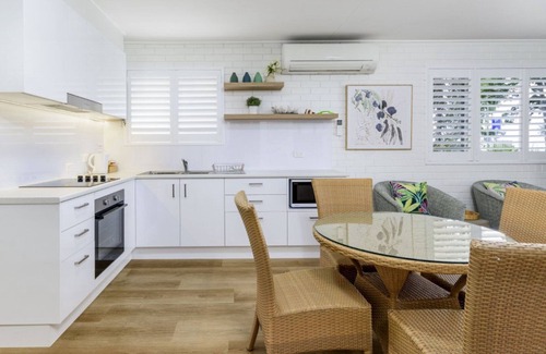 Bongaree Apartment | Ground Floor Unit with Spectacular Waterfront Views