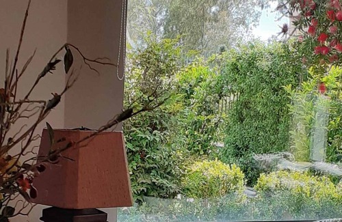 Schinias House | groundfloor independent flat with its own garden 2 kilom from the sea