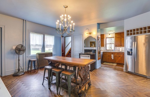 Mount Horeb House | Group Getaway: Luxe Farmhouse in Mt Horeb!