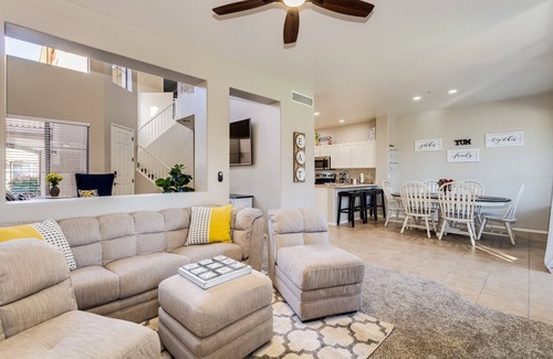 Sunrise Village House | Group Luxury Retreat ~ 4 Neighboring Homes, 21 Beds, Pool & Golf Community