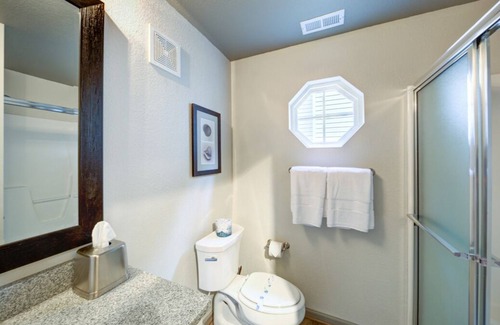 Sea Scape Resort | Group Outer Banks Getaway! Spacious 2 Great Units for Large Groups! Kitchen