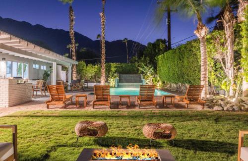 Racquet Club West House | Group Paradise! Palm Springs Villa with Pool, Casita & Mountain Views - Seasonal Special Offer
