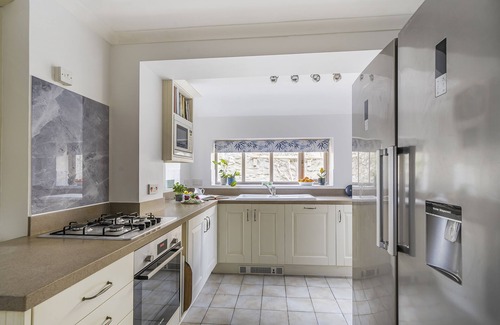 Holworth House | Grove Lodge - sleeps 11 guests in 6 bedrooms